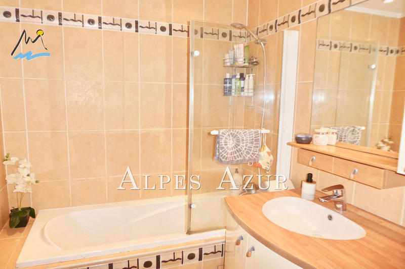 Maison de ville - 81 m² - 4 pièces