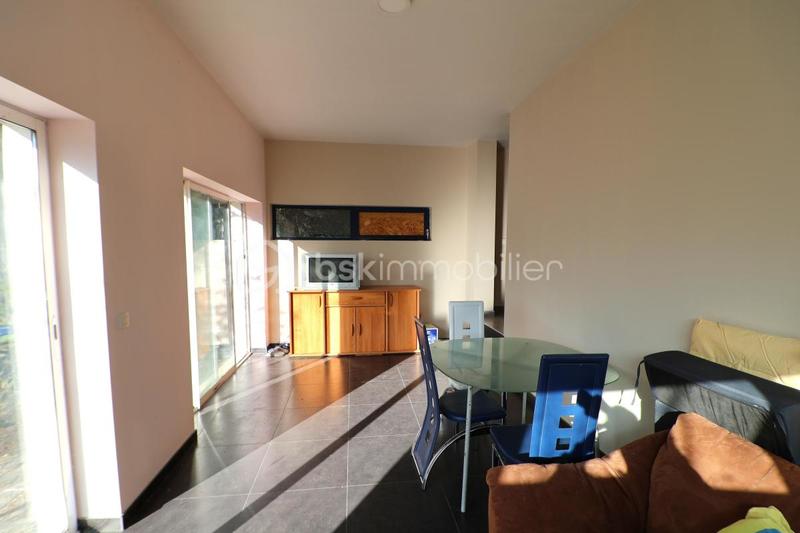 Maison - 260 m² - 9 pièces