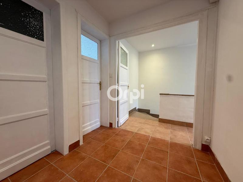 Maison - 210 m² - 10 pièces