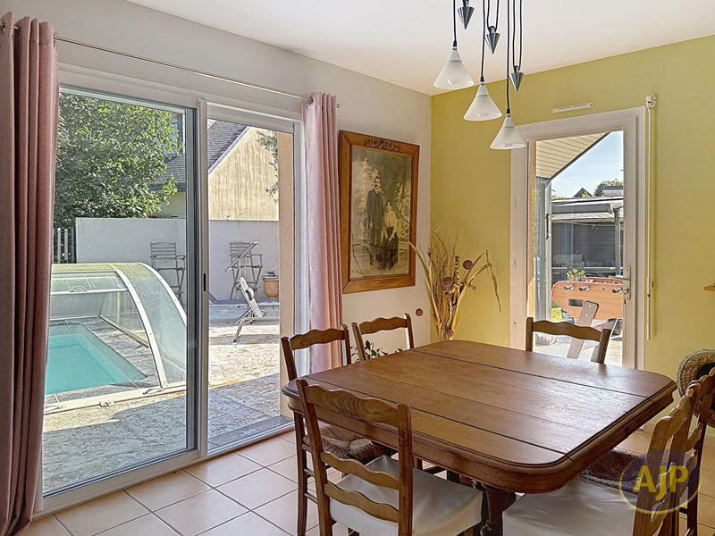 Maison - 135 m² - 7 pièces