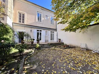 Maison - 145 m² - 5 pièces