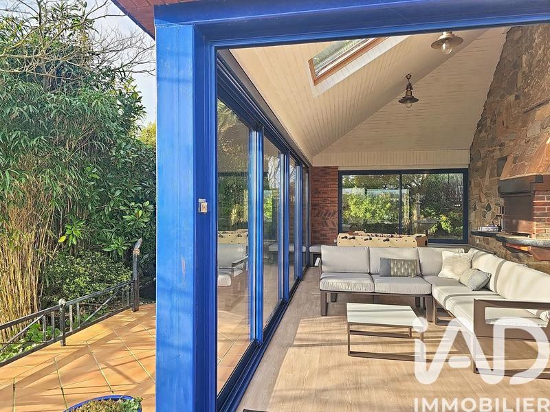 Maison - 161 m² - 6 pièces