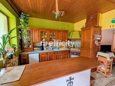 Maison - 121 m² - 6 pièces