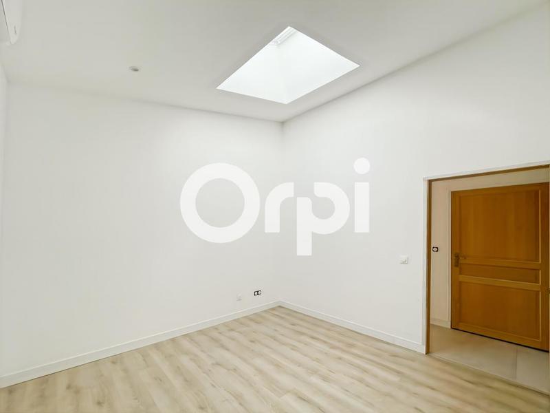 Loft - 68 m² - 3 pièces