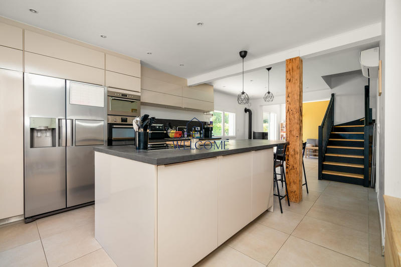 Maison - 135 m² - 6 pièces