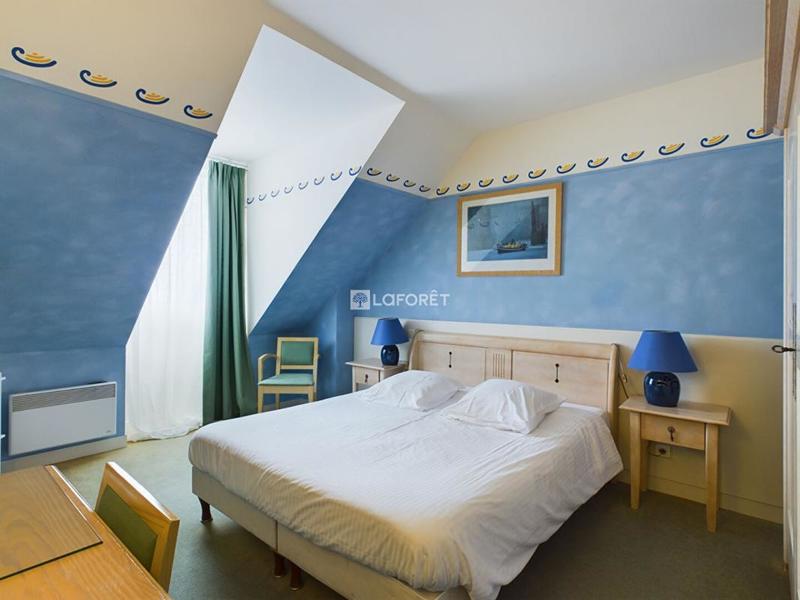 Local commercial - 820 m² - 20 pièces