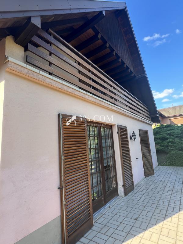 Maison - 200 m² - 7 pièces