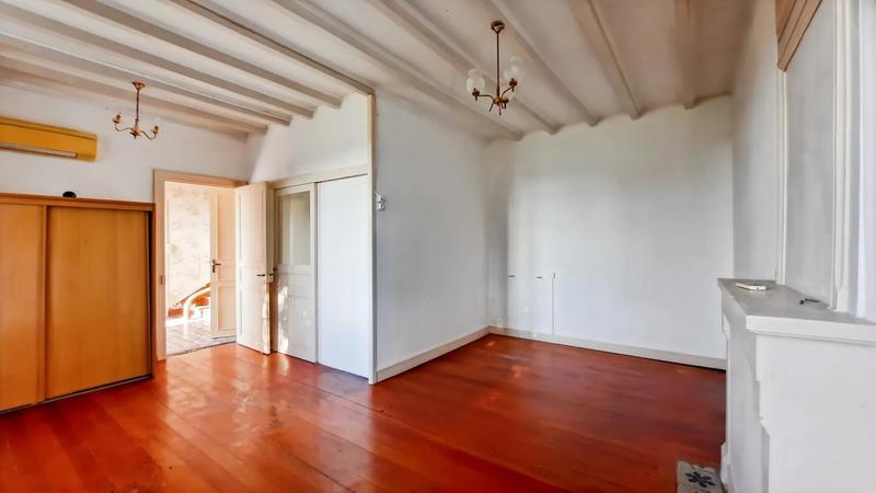 Maison de maîtres - 140 m² - 8 pièces