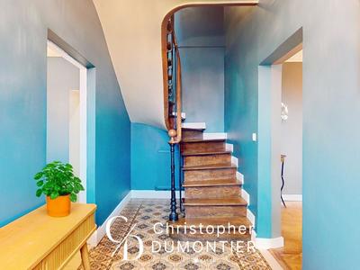 Maison de maîtres - 230 m² - 7 pièces