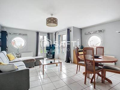 Appartement - 82 m² - 4 pièces