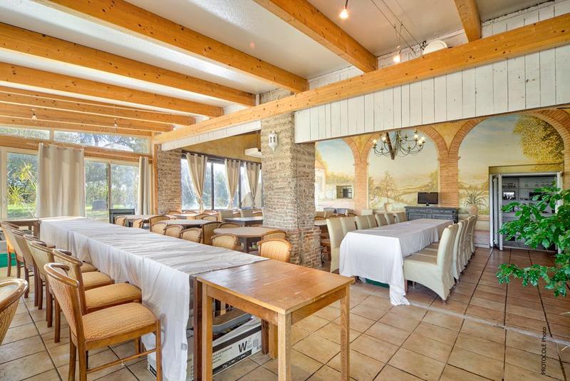 Maison - 340 m² - 10 pièces