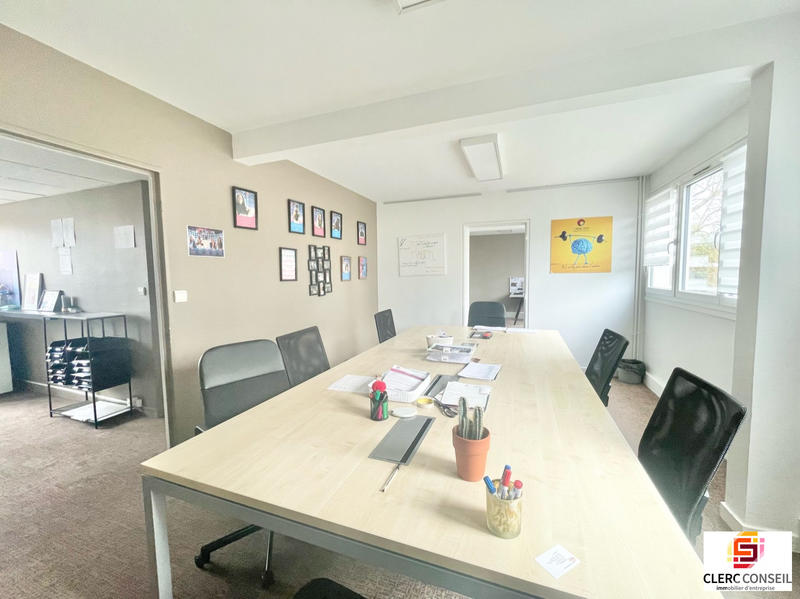 Bureau - 87 m²