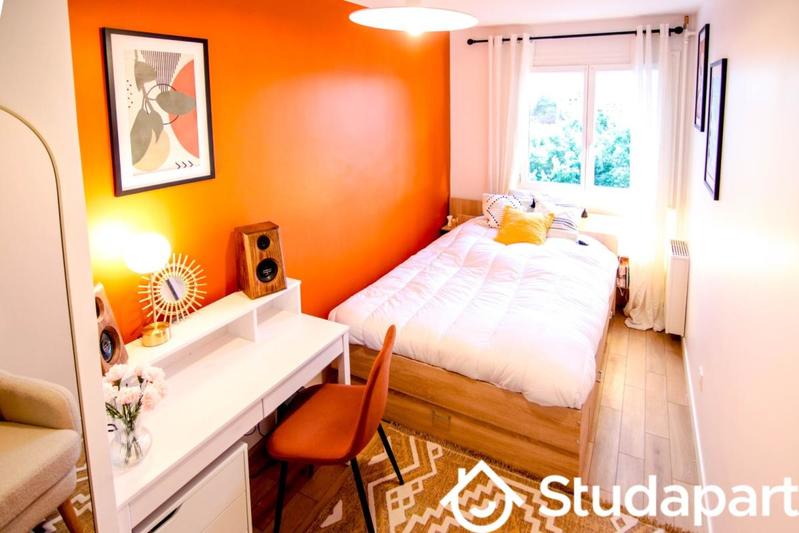 Chambre - 10 m² - 1 pièce