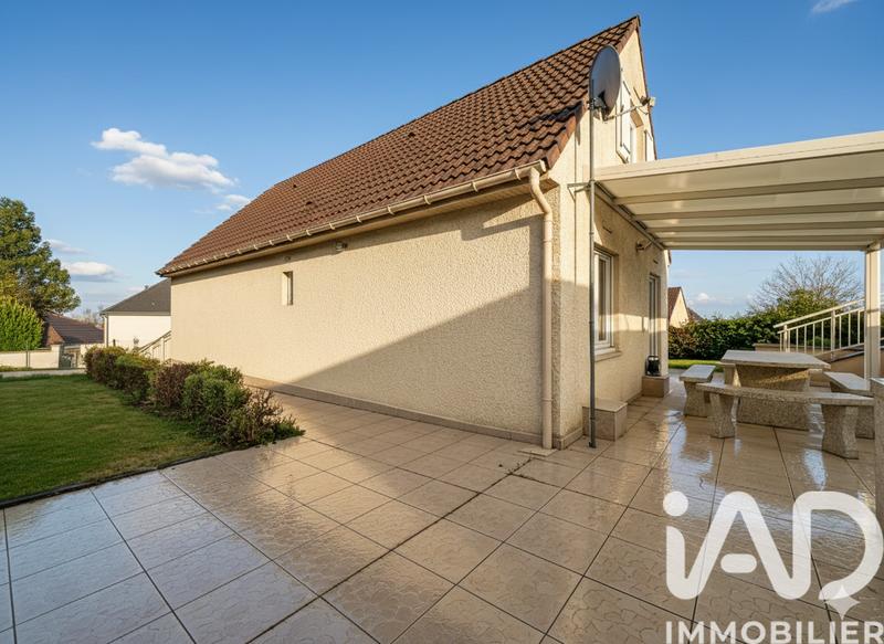 Maison - 96 m² - 4 pièces