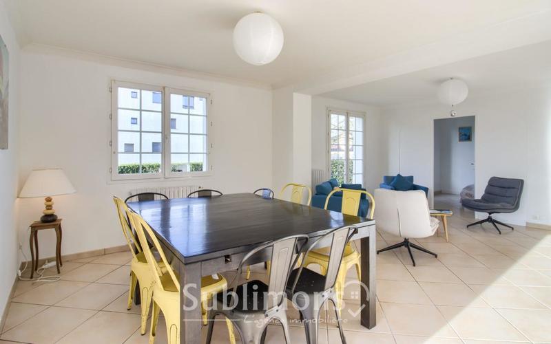 Maison - 128 m² - 7 pièces