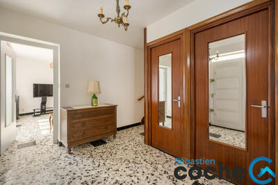 Maison - 187 m² - 6 pièces