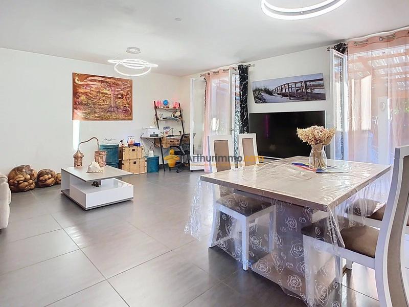 Maison - 85 m² - 3 pièces