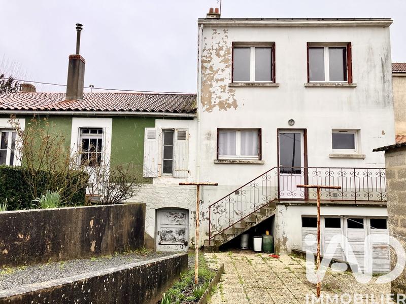 Maison - 181 m² - 8 pièces