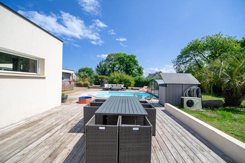 Maison - 216 m² - 7 pièces