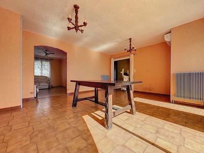 Maison - 80 m² - 5 pièces