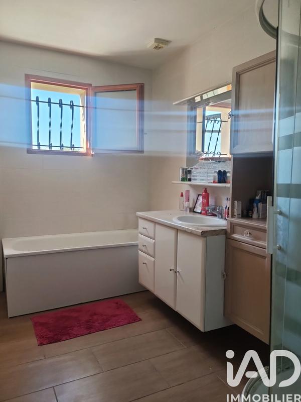 Maison - 98 m² - 5 pièces