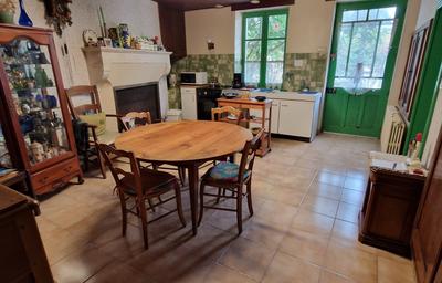 Maison - 94 m² - 6 pièces