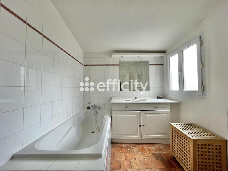 Maison - 175 m² - 6 pièces