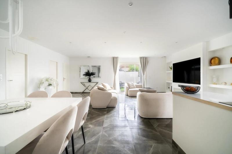 Villa - 140 m² - 7 pièces