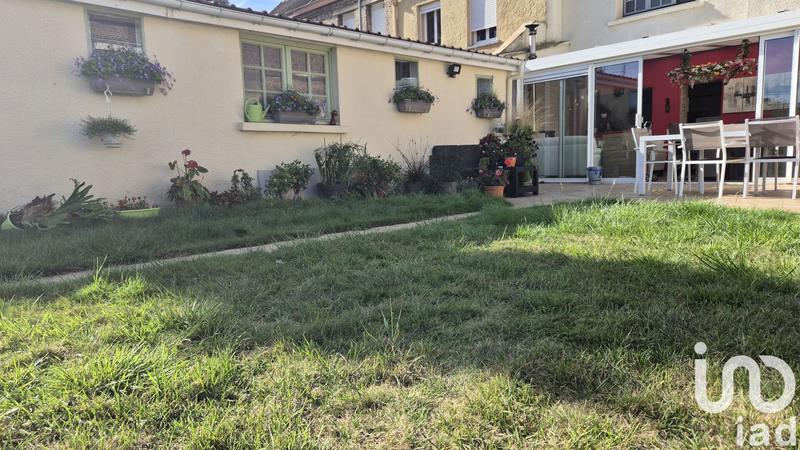 Maison - 214 m² - 11 pièces