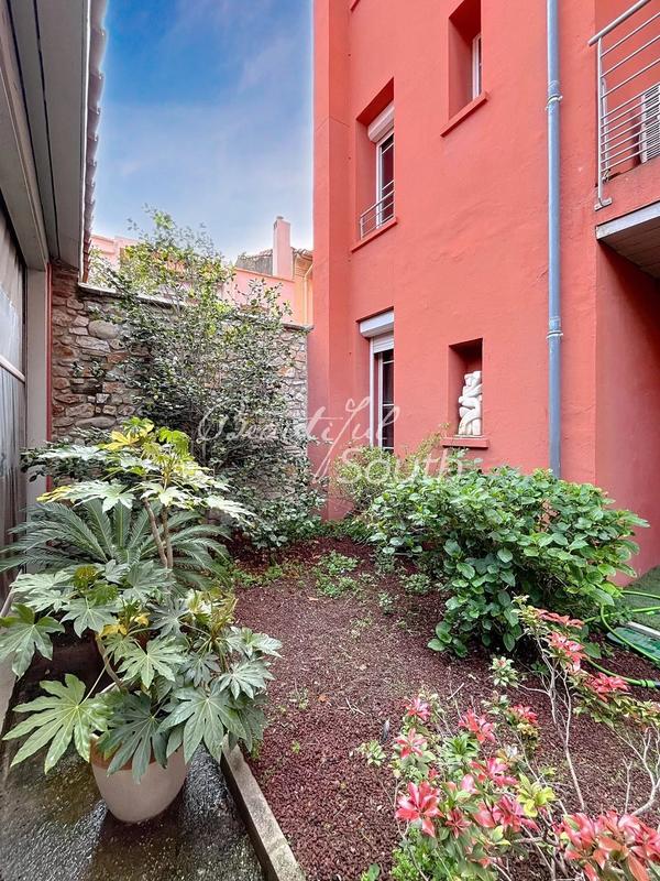 Maison de ville - 220 m² - 6 pièces