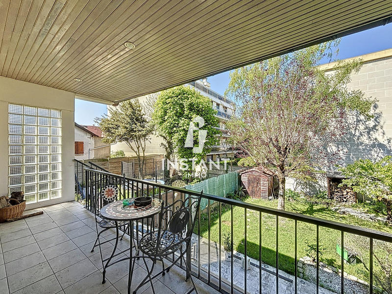 Maison traditionnelle - 144 m² - 6 pièces