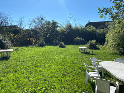 Maison - 180 m² - 9 pièces