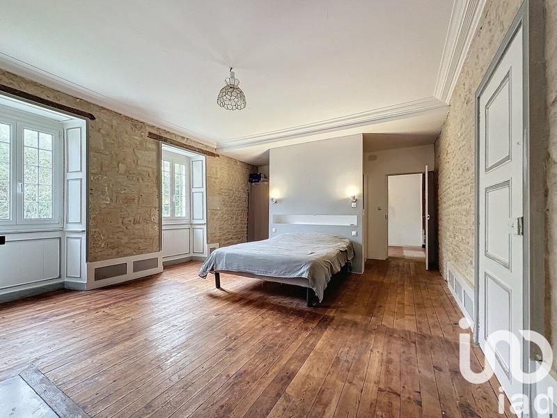 Maison - 540 m² - 14 pièces