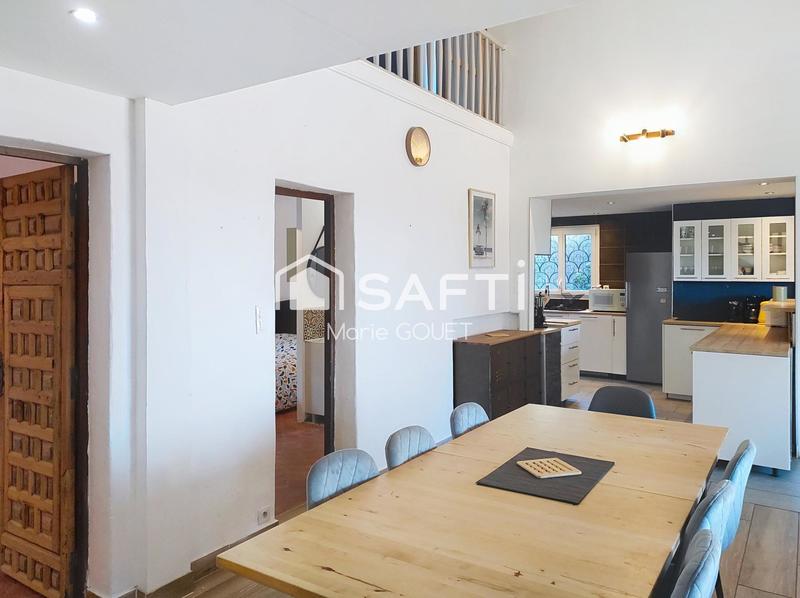 Maison - 198 m² - 8 pièces