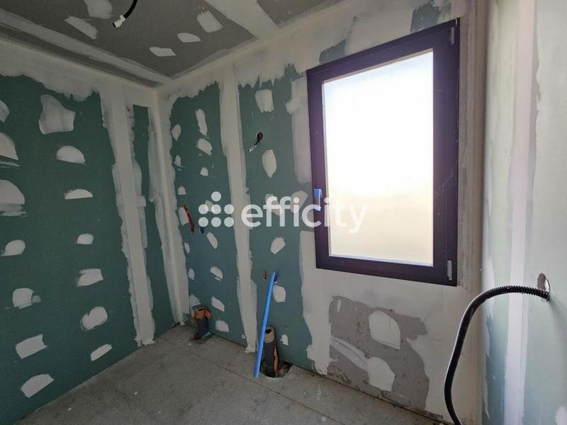 Maison - 170 m² - 5 pièces