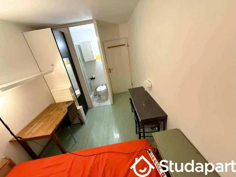 Chambre - 14 m² - 1 pièce