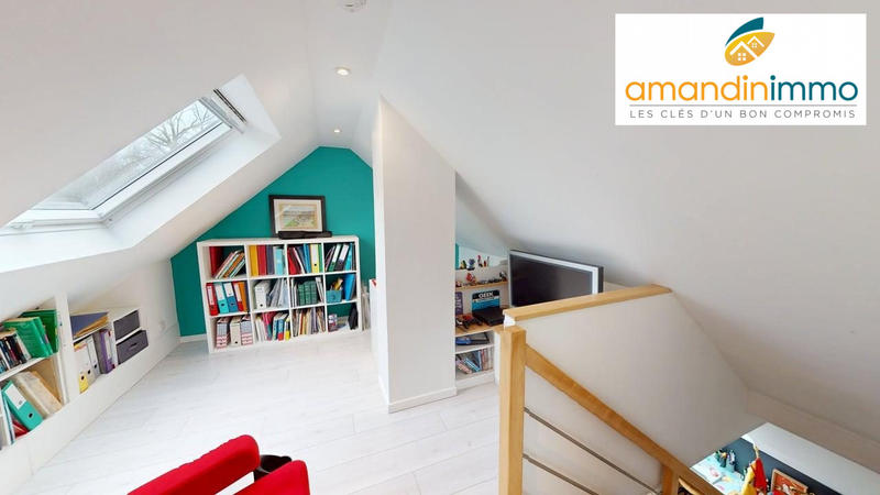 Maison - 98 m² - 7 pièces