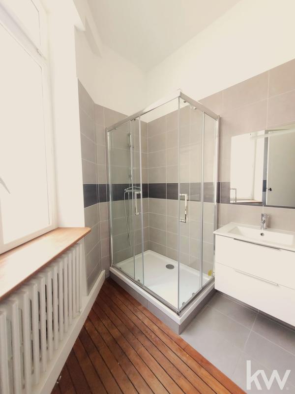 Appartement - 235 m² - 7 pièces