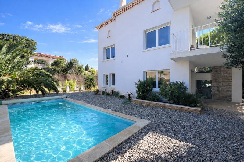 Villa - 184 m² - 7 pièces