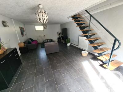 Maison - 202 m² - 7 pièces