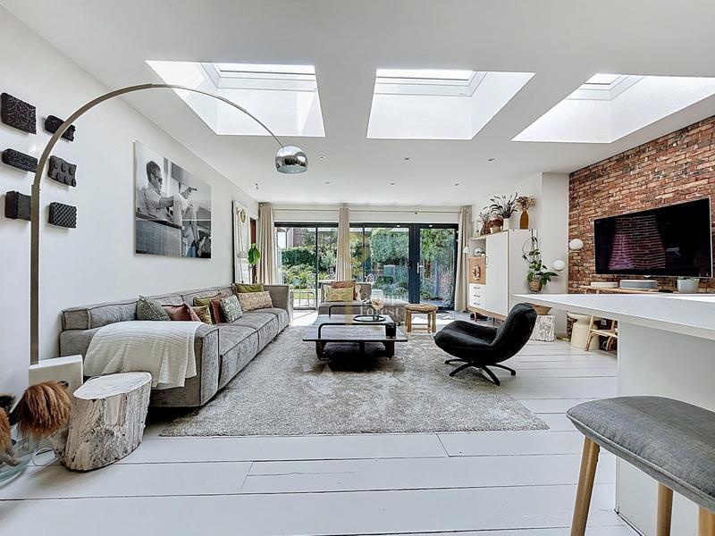 Maison - 184 m² - 8 pièces