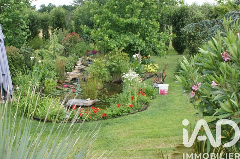 Maison - 258 m² - 7 pièces