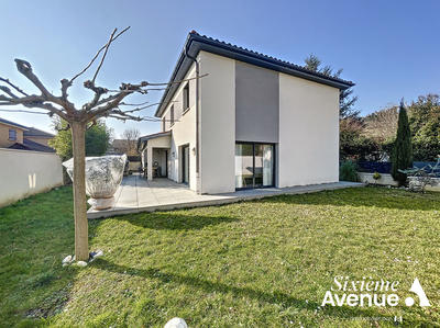 Maison - 165 m² - 7 pièces