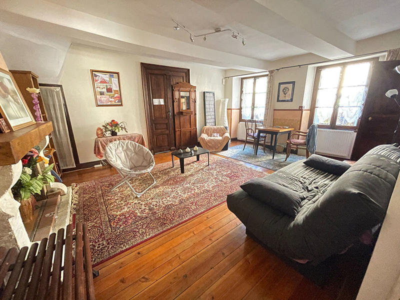 Maison - 200 m² - 7 pièces