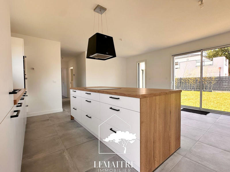 Maison - 143 m² - 5 pièces