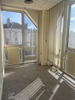 Bureau - 98 m²