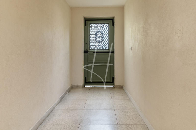 Appartement - 97 m² - 5 pièces