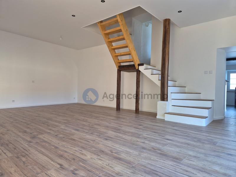 Maison traditionnelle - 140 m² - 4 pièces