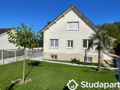 Chambre - 14 m² - 1 pièce