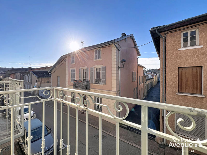 Appartement - 160 m² - 6 pièces